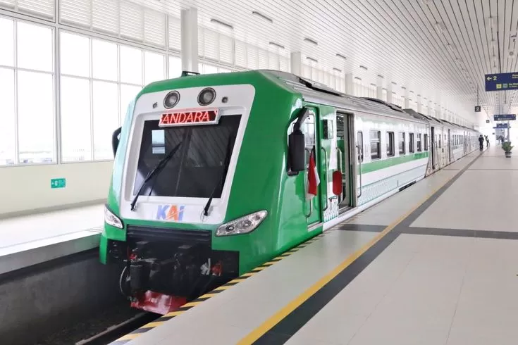 Kereta Bandara YIA (pinterest)