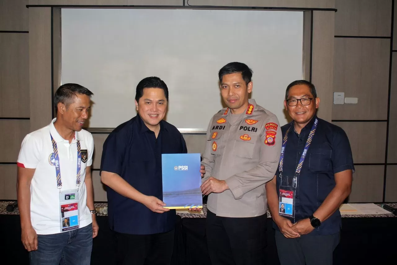 Erick Thohir Beri Penghargaan Polresta Sleman, Ini Alasannya - Krjogja