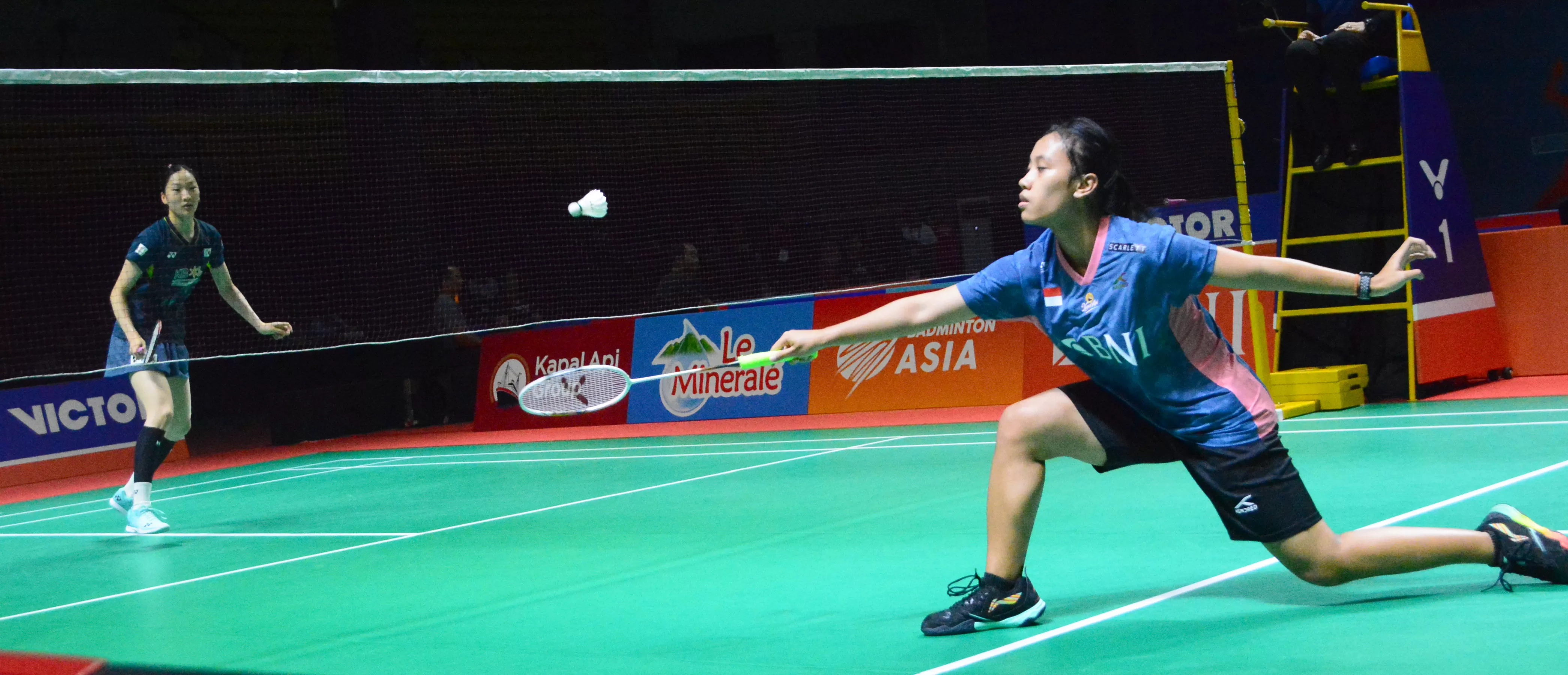 Mutiara Ayu Puspitasari (kanan) saat mengalahkan wakil Korsel Kim Min Ji dalam laga perorangan BAJC 2024 di GOR Among Raga, Kamis (4/7)  (Abrar)