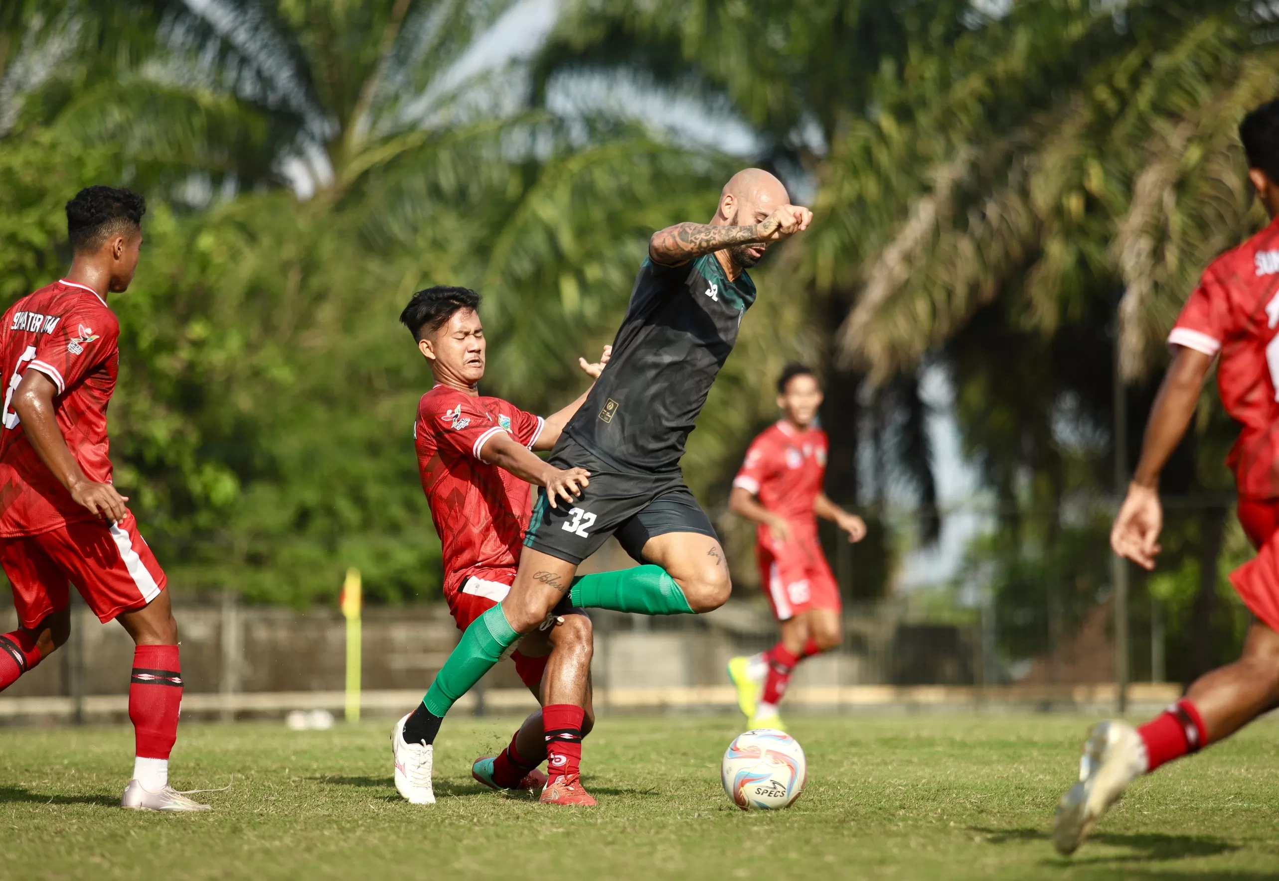   Penyerang asing PSS saat ujicoba melawan PON Sumut