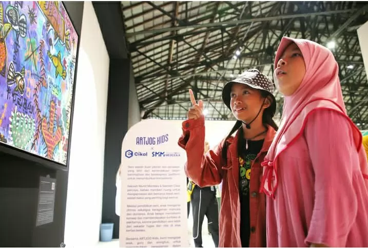 Anak-anak juga memperoleh kesempatan untuk menggelar karya dalam ARTJOG Kids (IG @artjog.id)