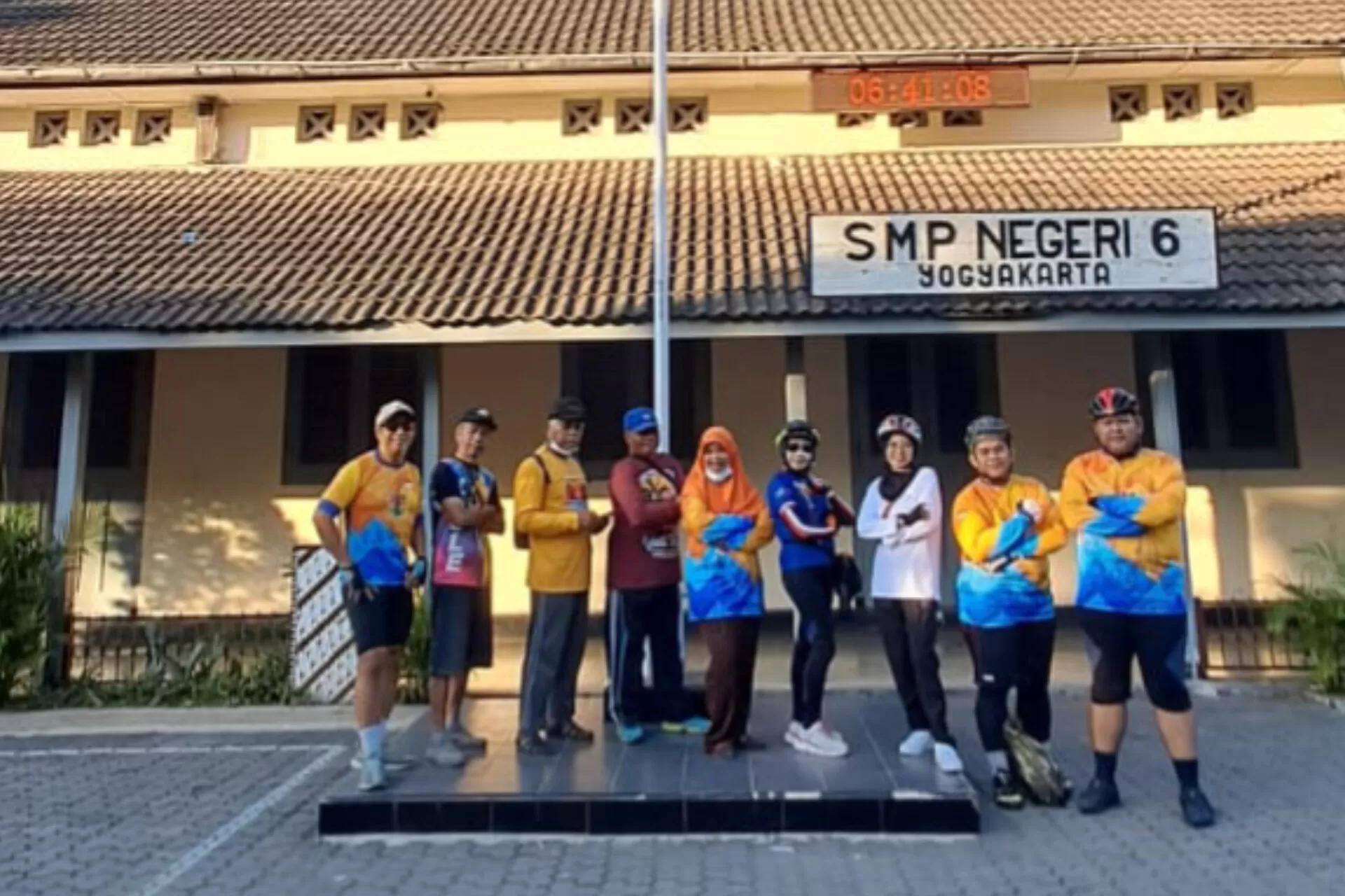 Tim gowes alumni SMPN 6 Yogyakarta, bangga kepada almamater.Foto: Istimewa