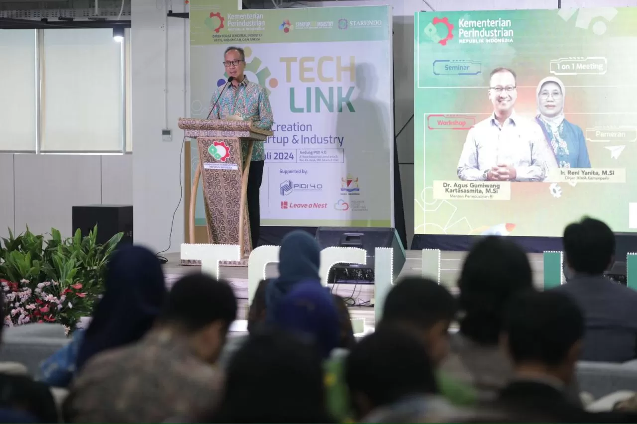  Menteri Perindustrian Agus Gumiwang Kartasasmita saat membuka Tech Link Summit 2024  di Jakarta, Kamis (18/7) (Istimewa)