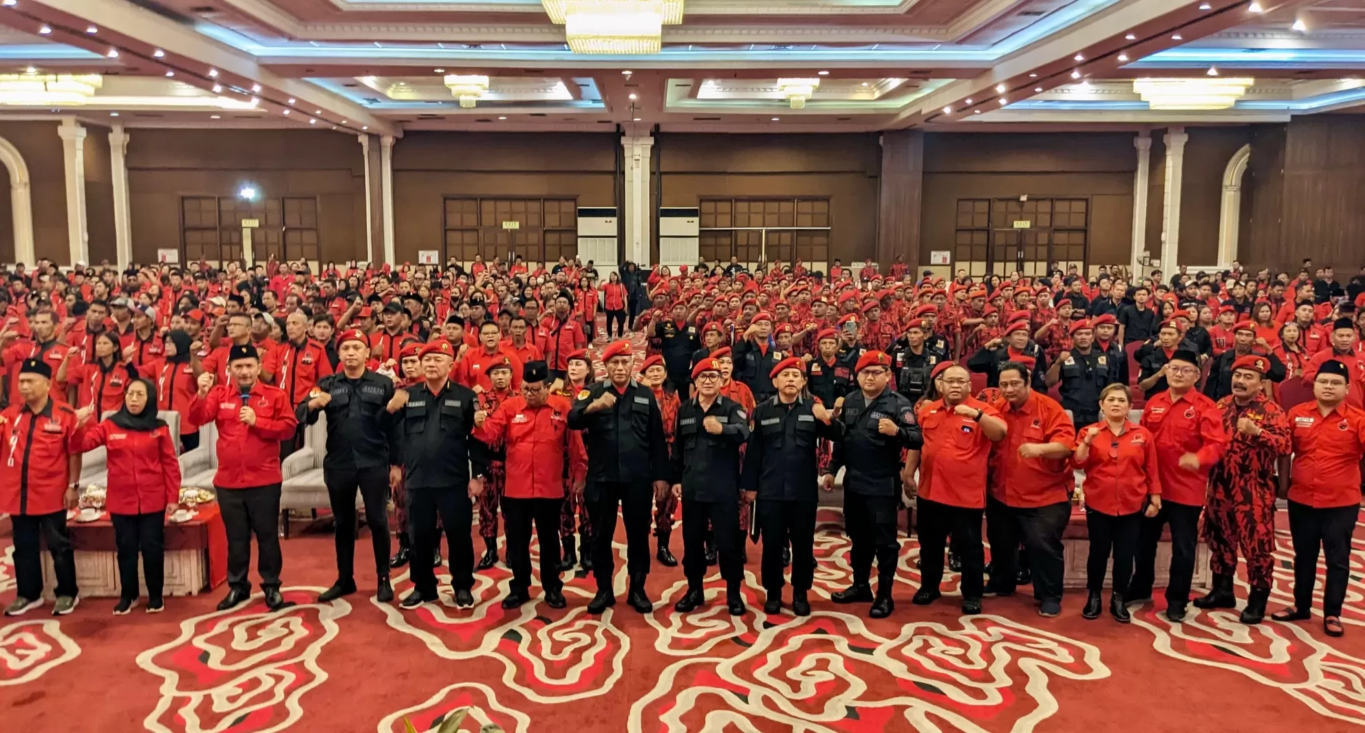 Ribuan kader PDI Perjuangan Kota Yogyakarta berkumpul bersiap sambut pilkada