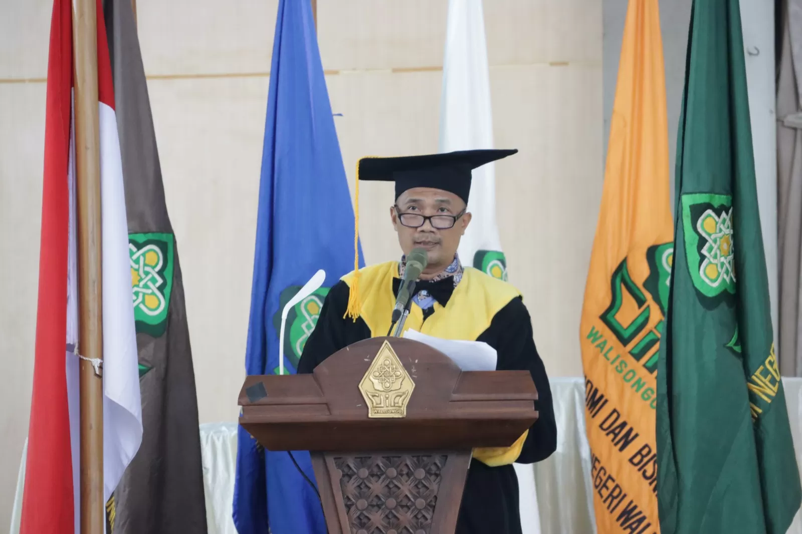 Prof Fauzi saat pidato pengukuhan