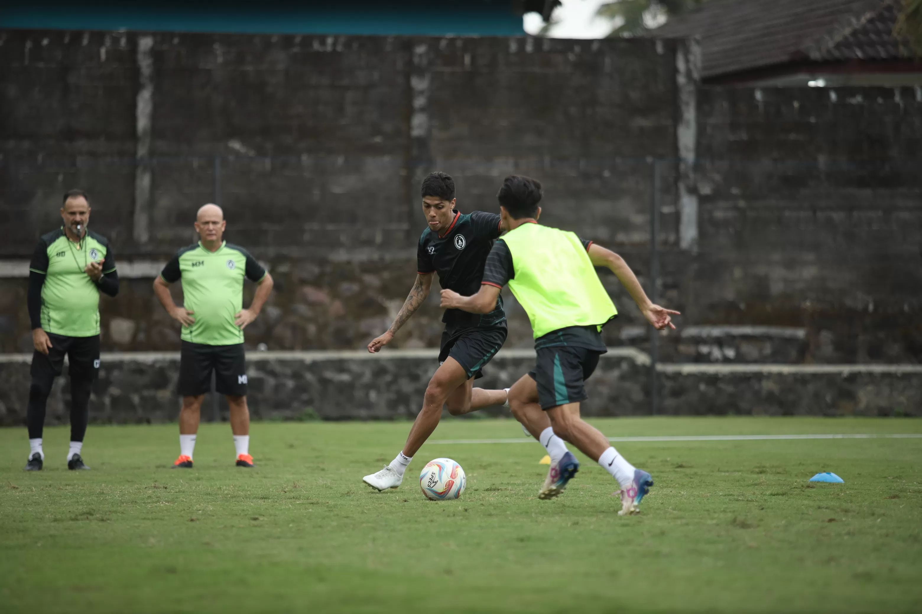 Latihan PSS, tampak Betinho sudah bergabung dengan tim (Ist)
