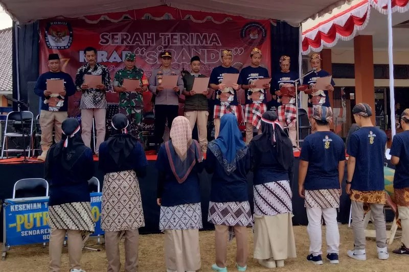 &nbsp;warga ikuti sosialisasi pilkada