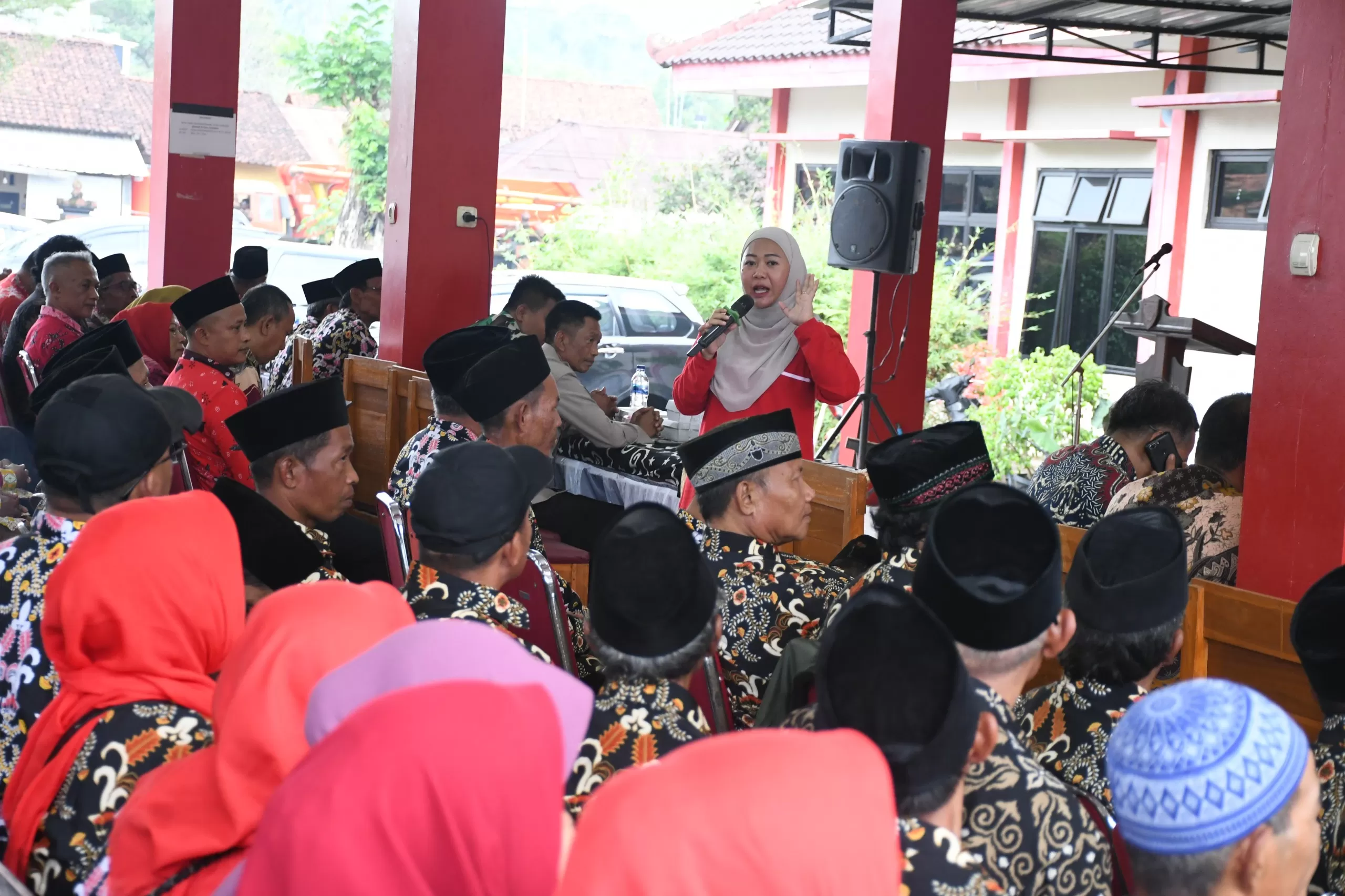 Ketua RT diminta sosialisasikan program UHC id (Toto Rusmanto)