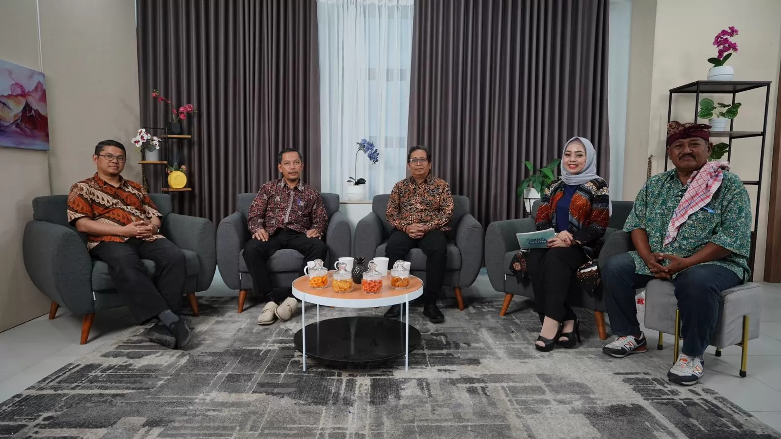 Arsip Menyapa menghadirkan narasumber Anggota DPRD DIY, Sofyan Setyo Darmawan, Plt Asisten III Bidang Perekonomian dan Pembangunan Pemda DIY, Aris Eko Nugroho dan Kepala DPAD DIY, Kurniawan (Ist)