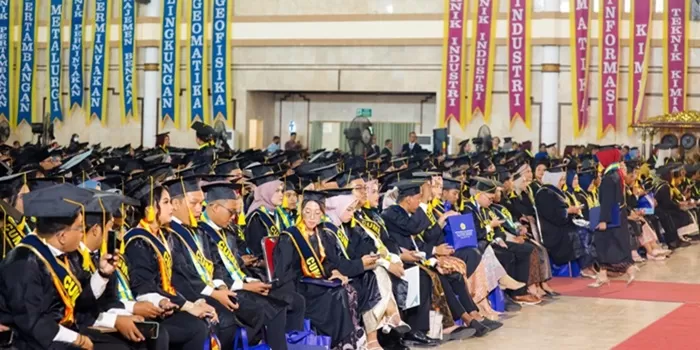 Wisudawan UPN 'Veteran' Yogyakarta.  (Istimewa)   