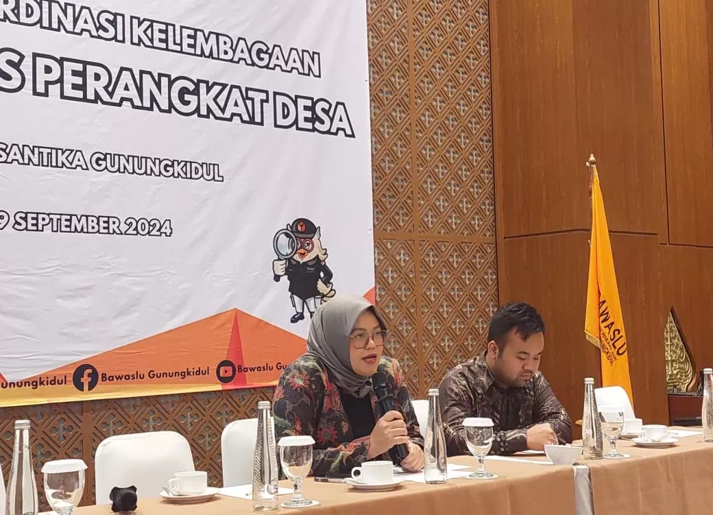   Retnoningsih.   (Deddy EW)