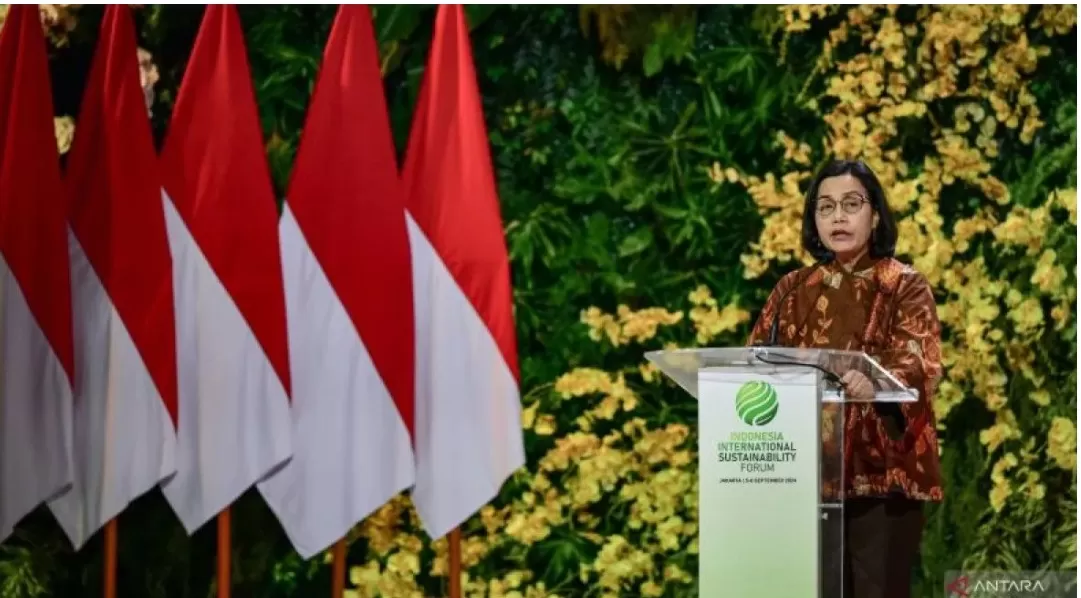   Menteri Keuangan Sri Mulyani memberikan paparan saat menjadi pembicara utama pada acara Indonesia International Sustainability Forum (ISF) 2024 di Jakarta Convention Center (JCC), Senayan, Jakarta,  ((ANTARA FOTO/MOHAMMAD AYUDHA))