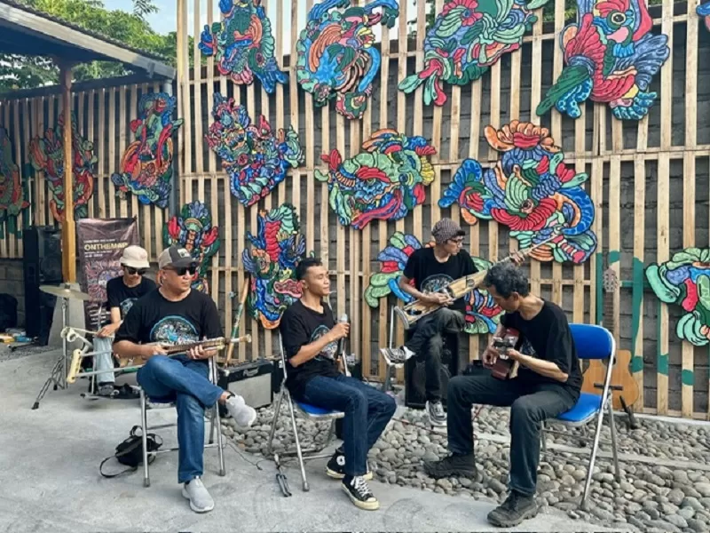   Akar Rasa Setara menjadi pameran pembuka Equalitera Artspace (Harminanto)