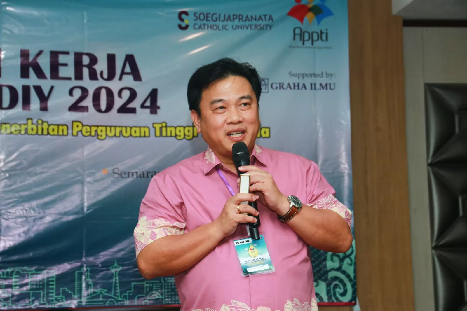 Prof Ridwan Sanjaya saat paparan di Mukerda APPTI Jateng-DIY