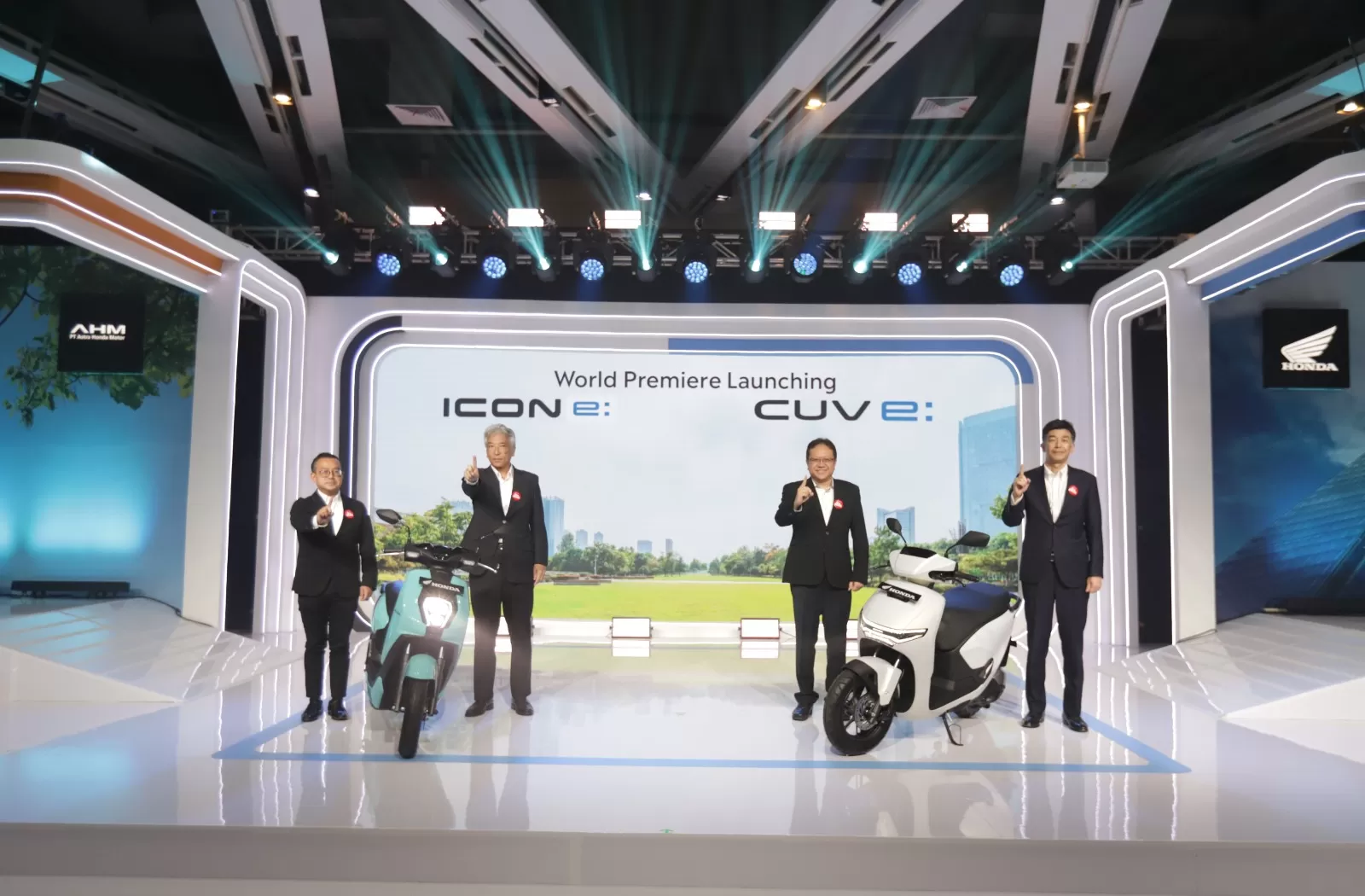 Suasana peluncuran Honda ICON e: dan CUV e  (AHM)