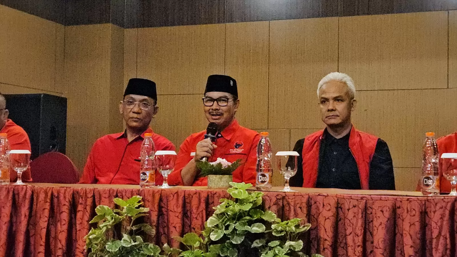 Hasto Wawan bersama Ganjar Pranowo  (ist)