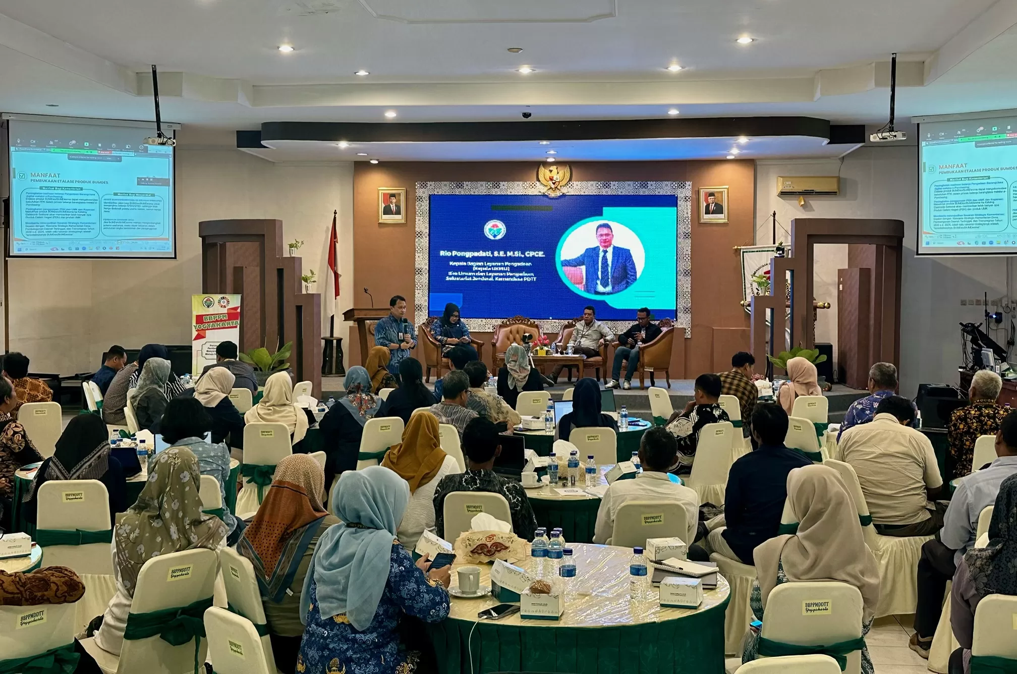 Suasana belajar BUMDes di Jogja siapkan suplai bahan makan bergizi gratis (Harminanto)