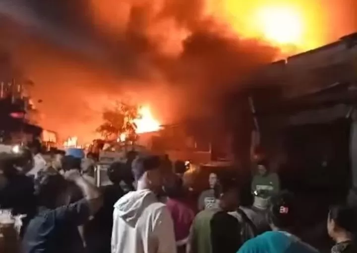 Suasana Pasar Gubug Grobogan, yang kebakaran dini hari tadi (Foto: istimewa)  