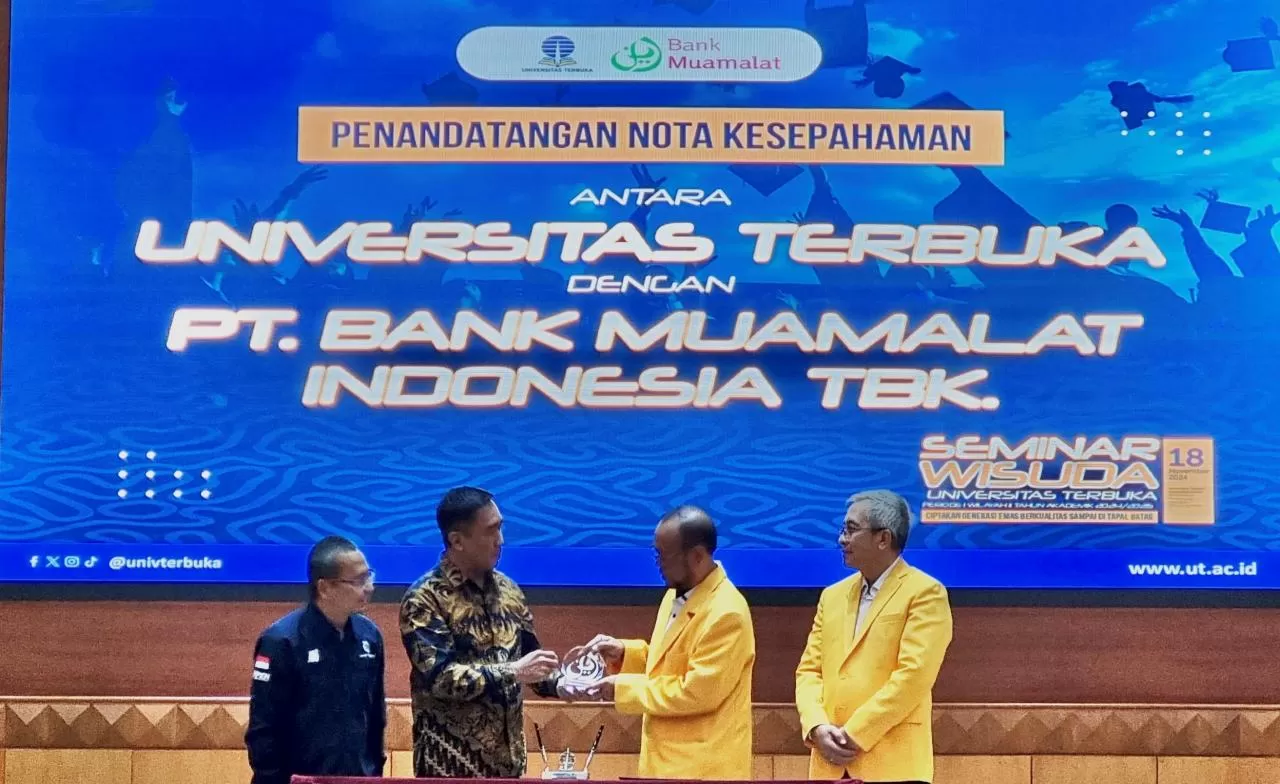 Penandatanganan naskah kerjasama bank muamalat dan Universitas Terbuka (istimewa)