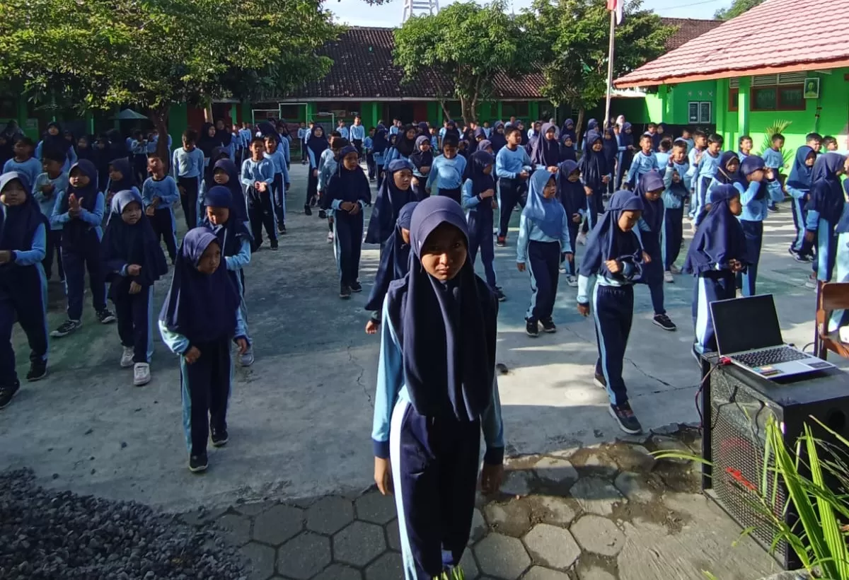 SD Muhammadiyah Pendowoharjo dengan Senam Anak Indonesia Hebat (Foto : Istimewa)
