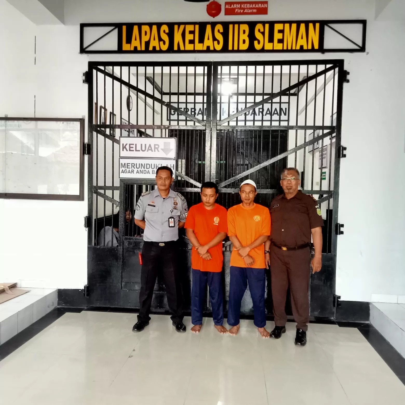 Kedua terpidana saat dieksekusi di Lapas Kelas IIB Cebongan.  (Ist)