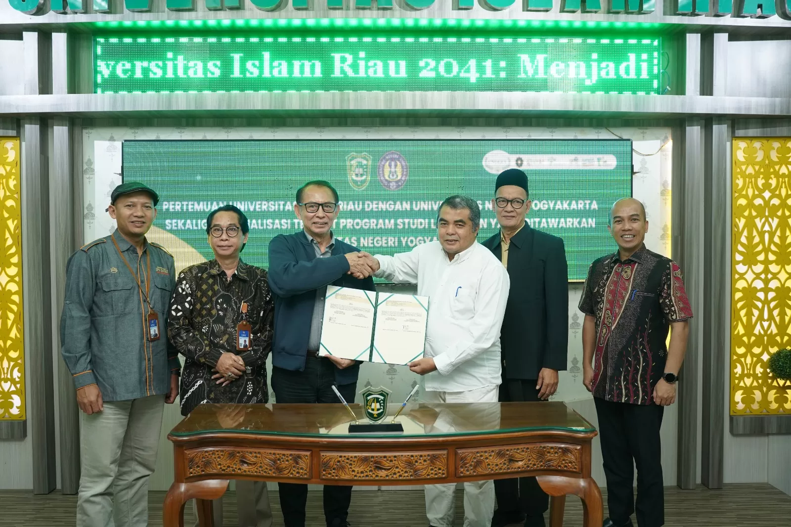 Penandatanganan MoA (Memorandum of Agreement) antara Sekolah Pascasarjana Universitas Negeri Yogyakarta (SPs UNY) dan Universitas Islam Riau (UIR). (Ist)