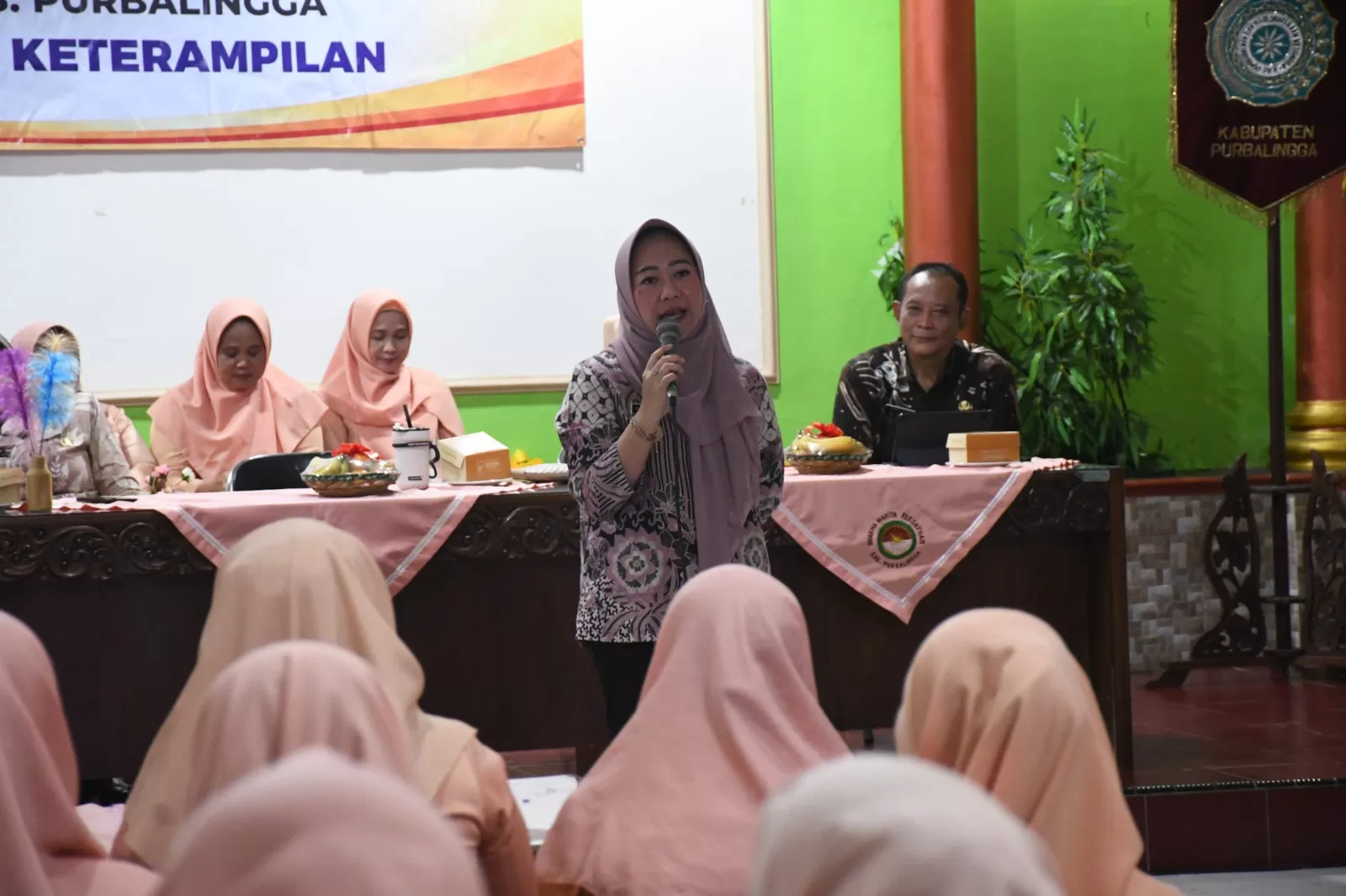 Bupati Tiwi berpamitan kepada anggota DPW Purbalingga