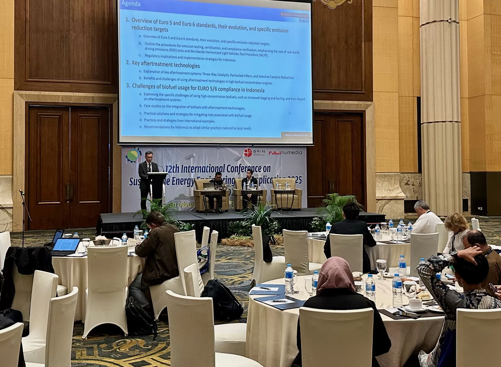 Suasana konferensi internasional ICSEEA 2025 (Harminanto)