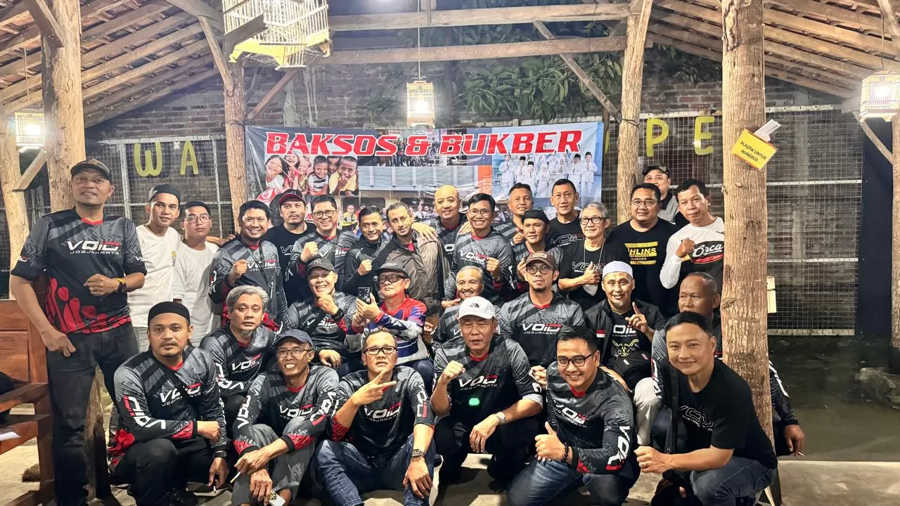 Members VOID Chapter Jogja pose bersama usai melakukan kegiatan baksos (Ist)