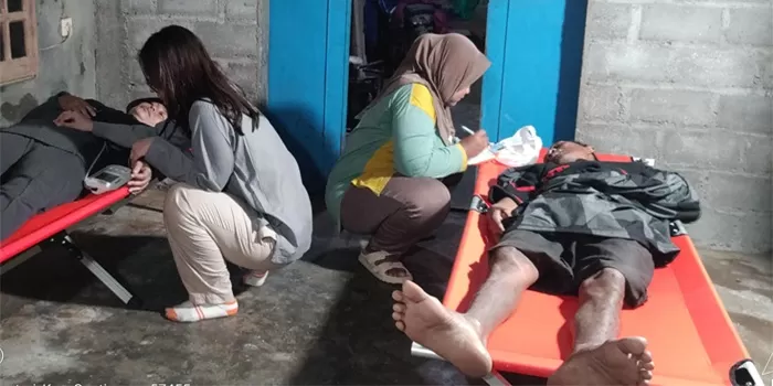 Korban terus bertambah, BPBD kirim field bed.