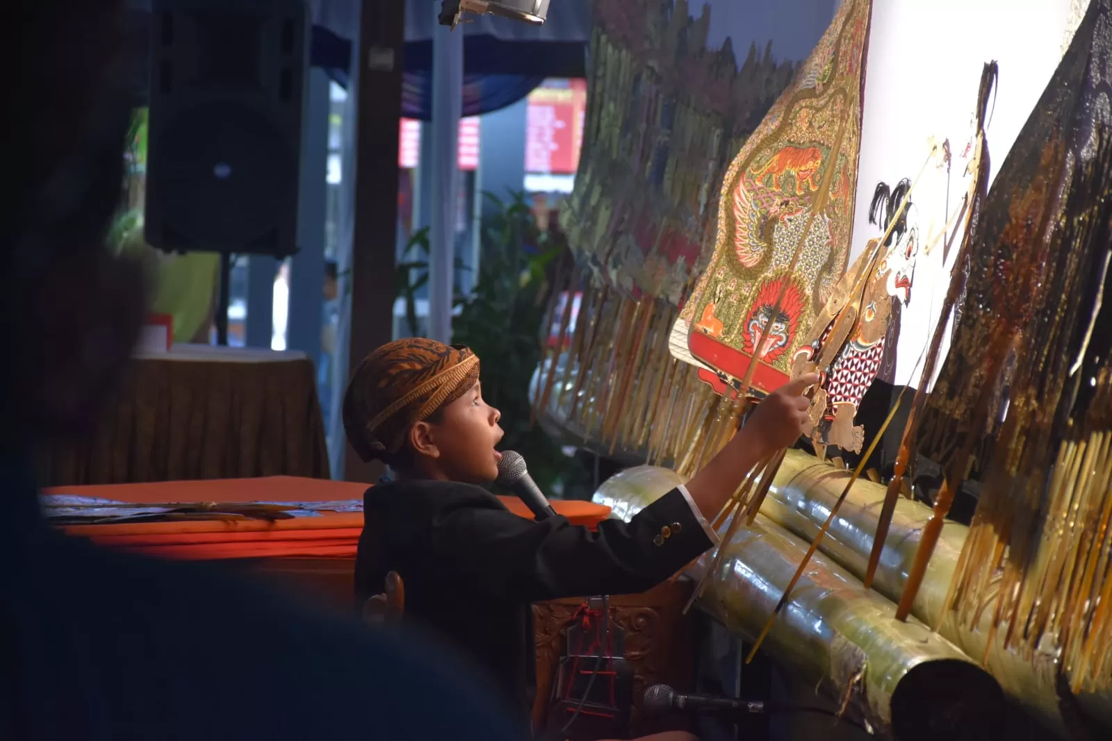 Penampilan dalang cilik Dies Natalis ke-61 UNY (Ist)