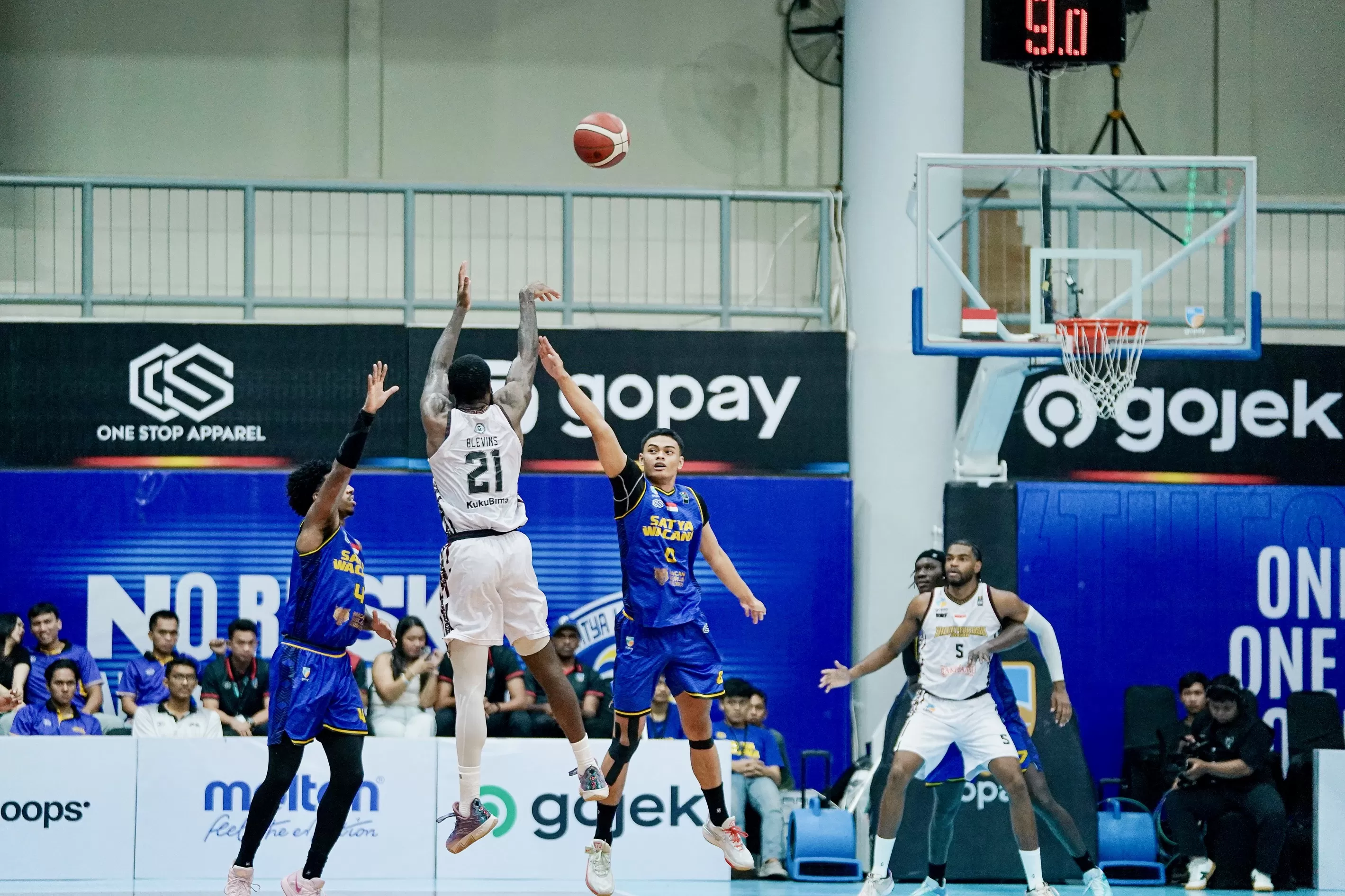   Bima Perkasa saat menghadapi Satya Wacana