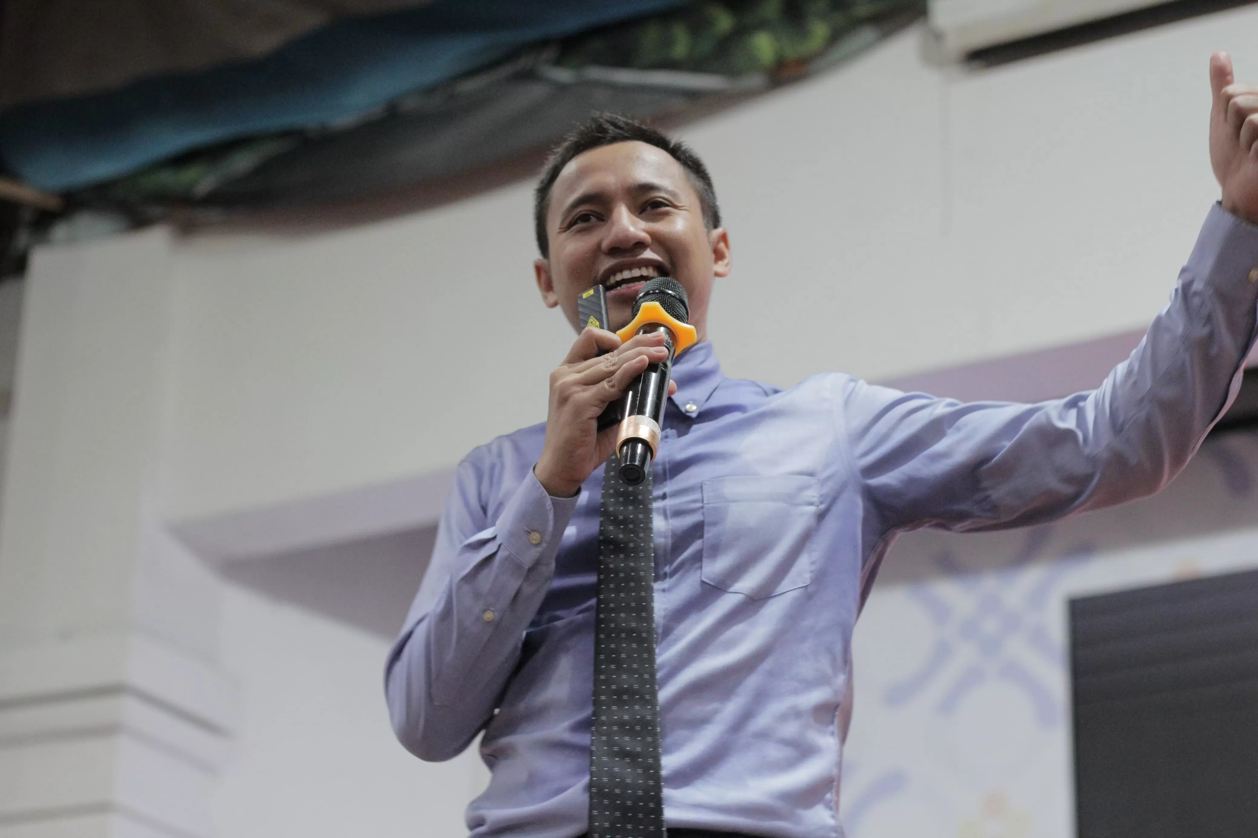 Syafii Efendi saat memberi semangat pada guru di Temanggung (Ist)