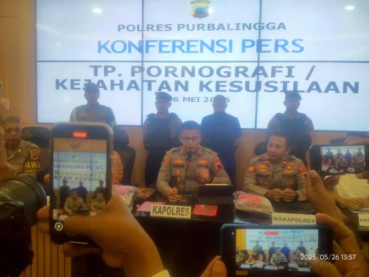 FOTO (KR &ndash; TOTO R)  Pelaku pamer alat kelamin diamankan di mapolres Purbalingga