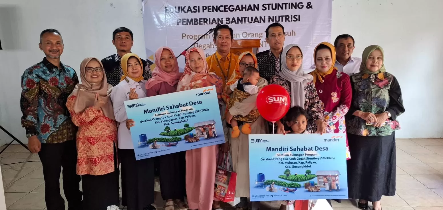Dedy EW  Penyerahan bantuan mencegah stunting.