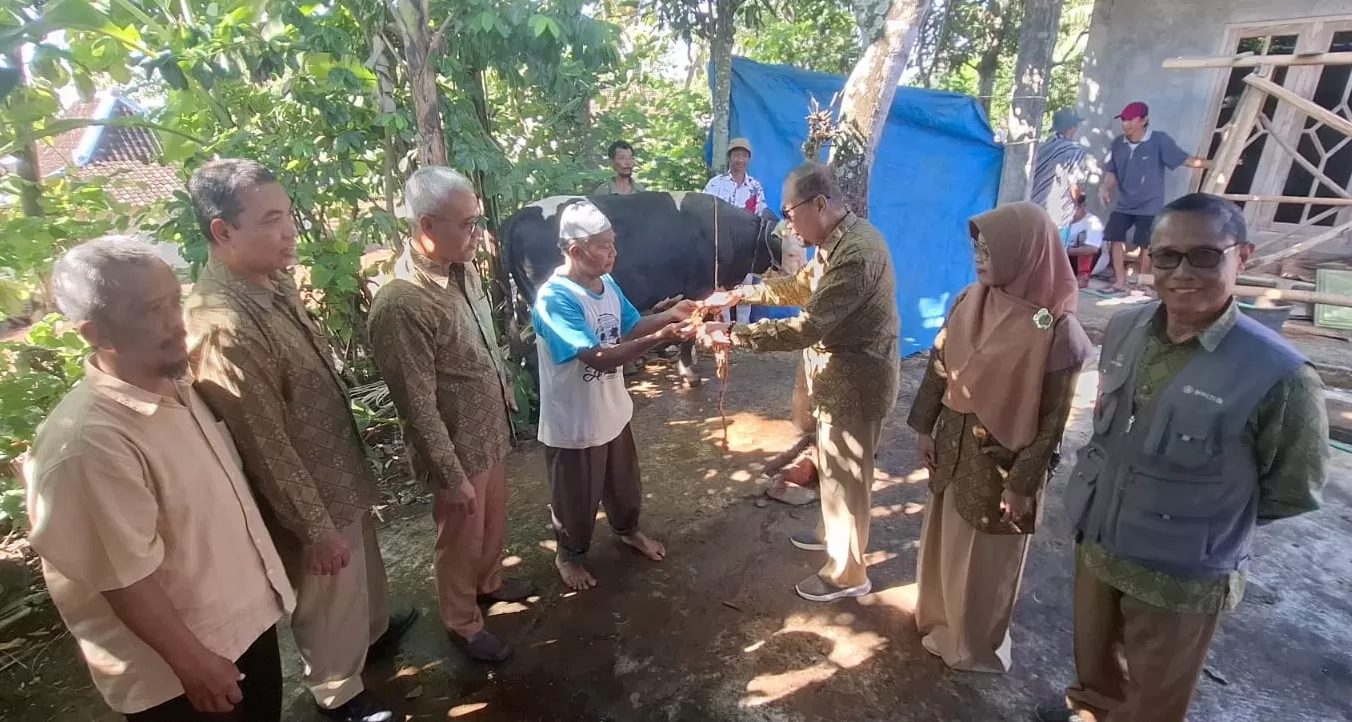 PPTI Gunungkidul Salurkan Hewan Kurban