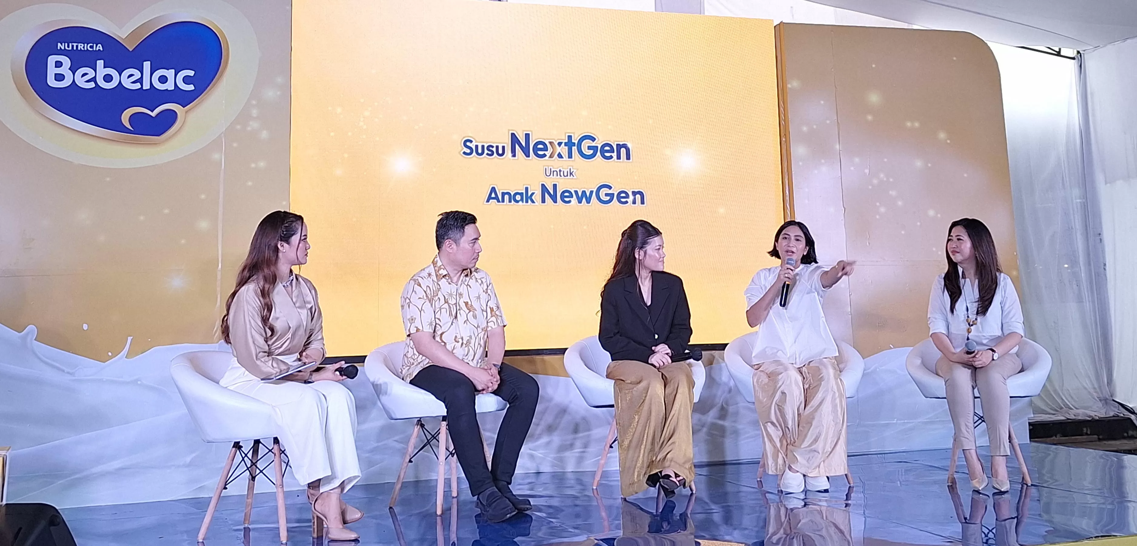 Bebelac menghadirkan Susu Formula Cair Bebelac, susu siap minum dengan kandungan DHA tertinggi dibandingkan produk sejenis yang beredar di pasaran, serat FOS:GOS, dan tanpa tambahan sukrosa.  (istimewa)