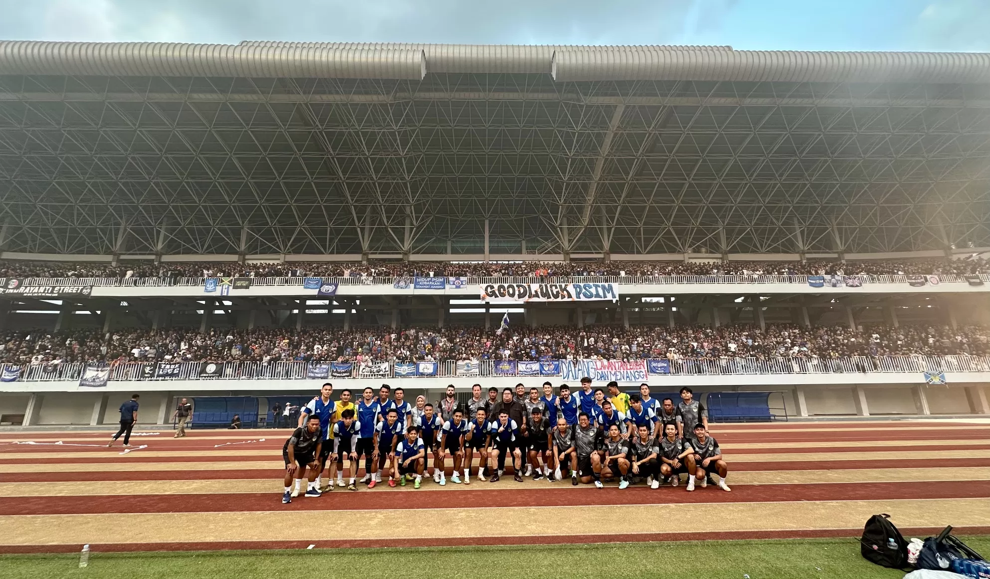 Skuad PSIM dalam latihan perdana (Harminanto)