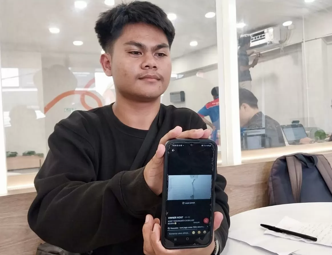  Ikrar saat menunjukkan tertipu kost beberapa waktu lalu  (istimewa)