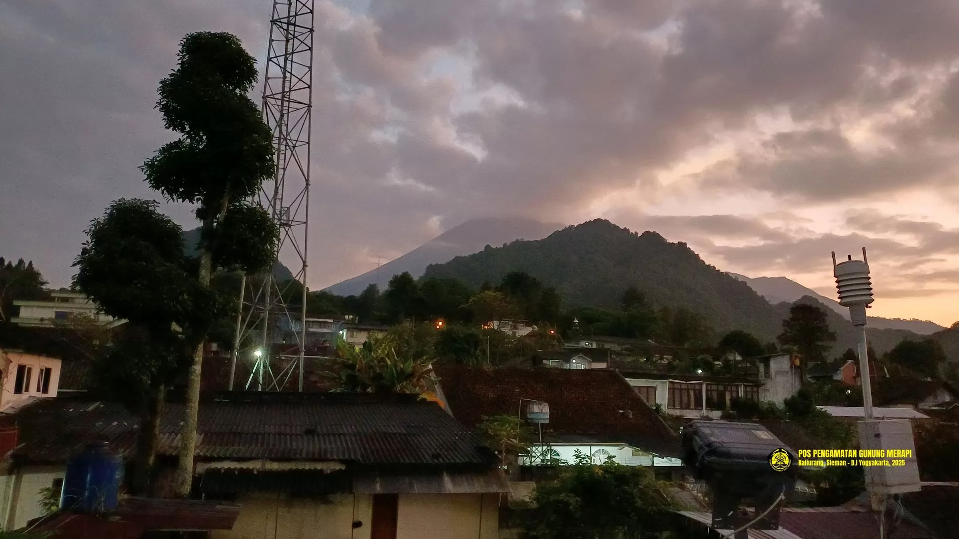 Gunung Merapi pagi hari (Dok. badan geologi )