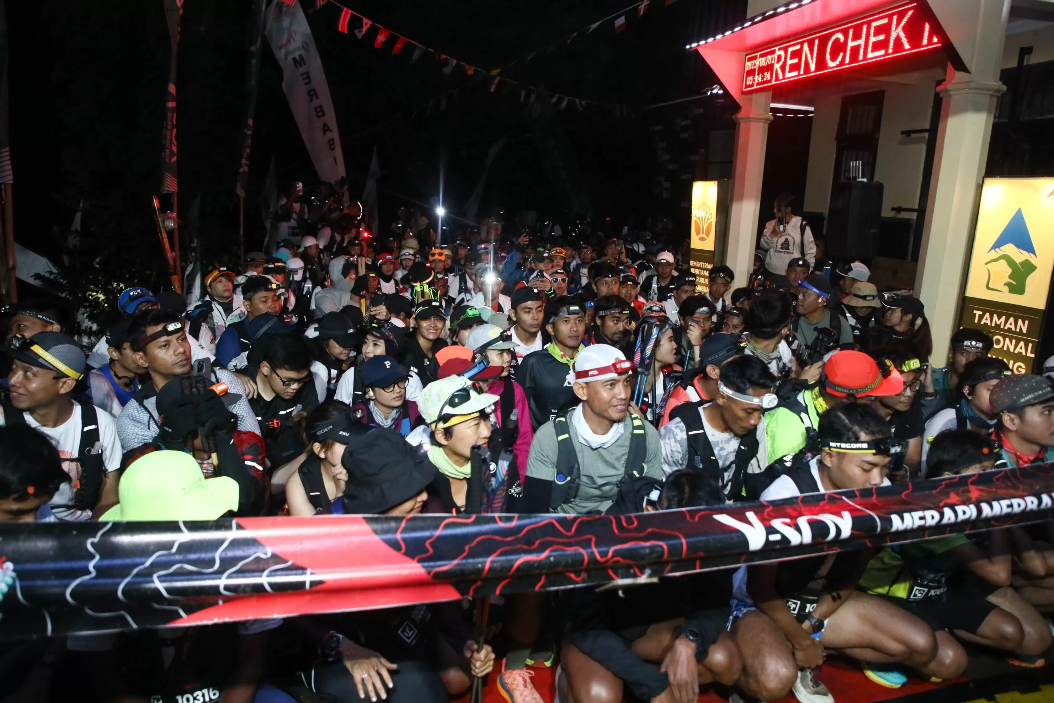 Sebanyak 700 an pelari ,  mengikuti lomba lari bertaraf internasional melalui jalur pendakian Selo, Taman Nasional Gunung Merbabu (TNGM) (Foto Humas Pemprov Jateng)