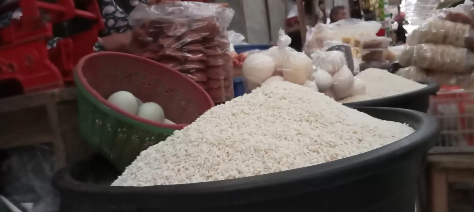 Komoditas beras di Pasar Jungke (foto:Abdul Alim) 