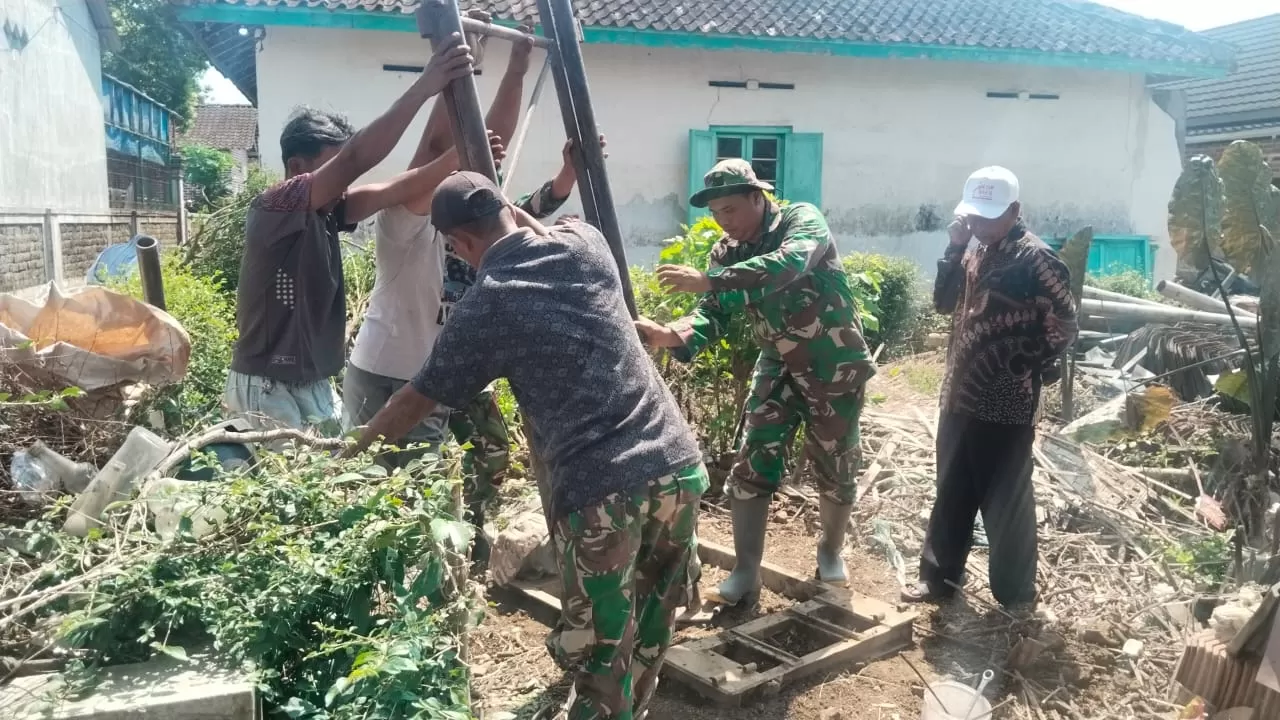 Proses pengeboran sumur di Dusun Plumbon  (Ist)