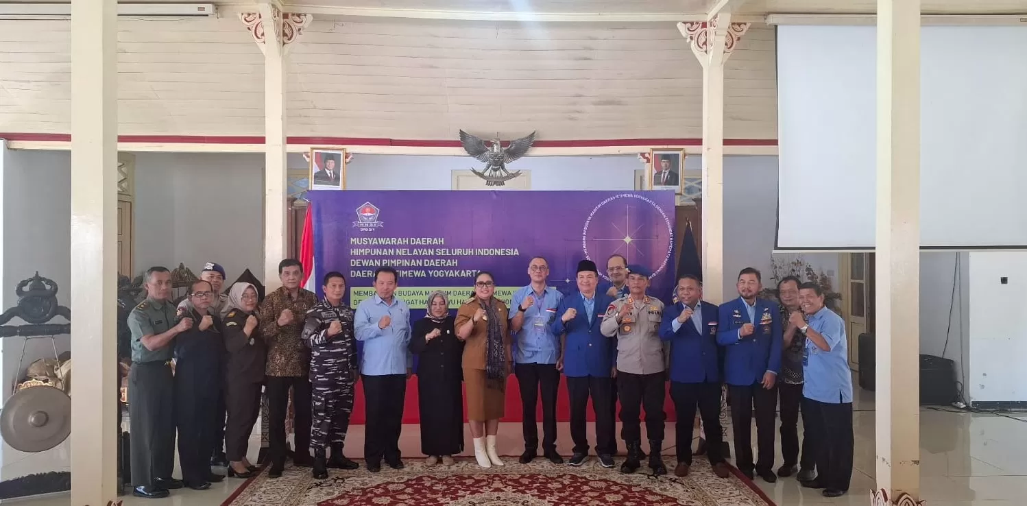 KPH Wironegoro bersama bupati, DPP HNSI dan undangan. (Dedy EW)