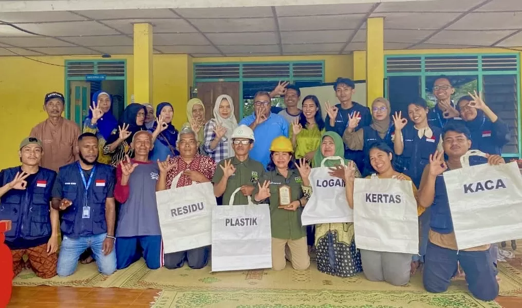 Mahasiswa KKN 11 UP 45 sosialisasikan pilah sampah di Berbah (Ist)