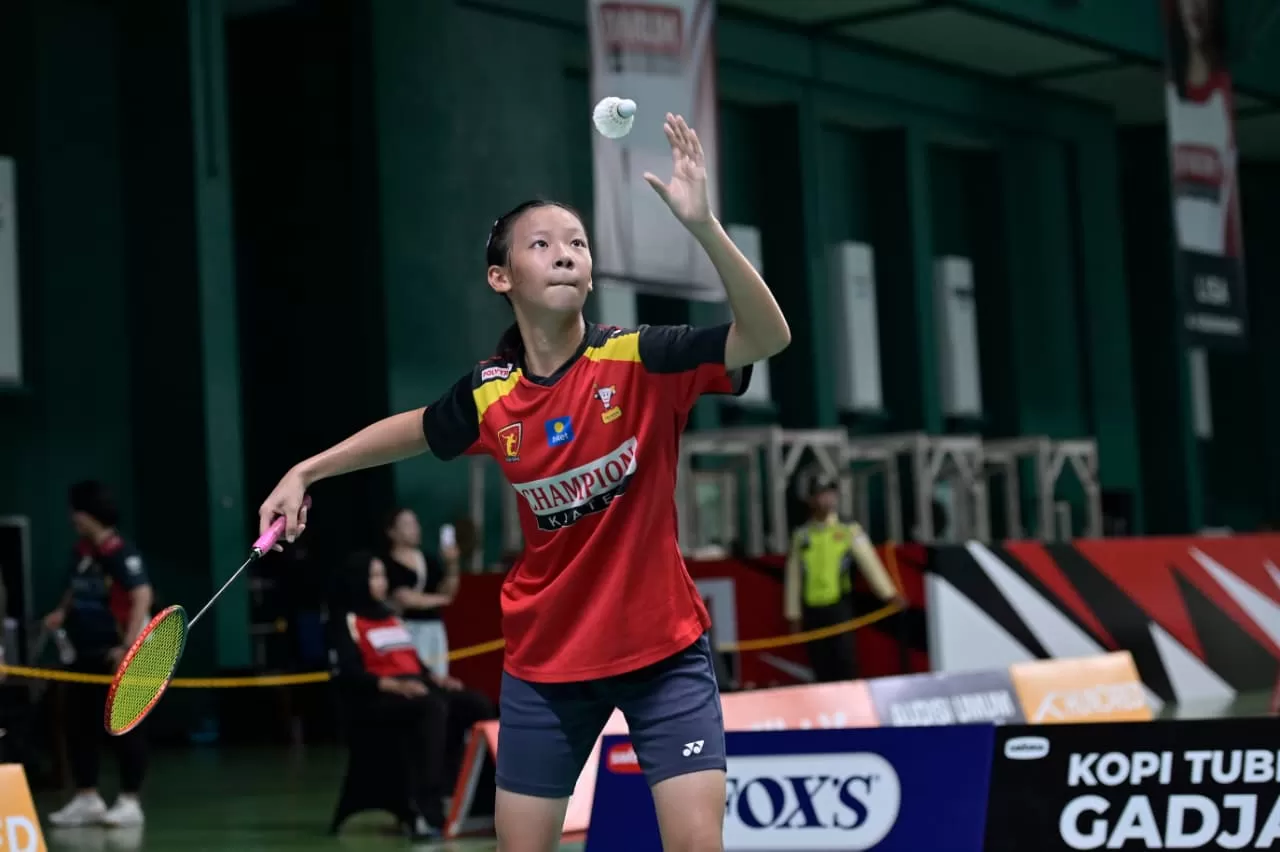 Joylynn Jusuf dari PB Champion Klaten memastikan tiket semifinal Audisi Umum PB Djarum 2025 KU-11 usai mengalahkan Syakira Mutiah Sugiyono dari Platinum Salatiga dengan skor 21-13 dan 21-19. --(Foto: 