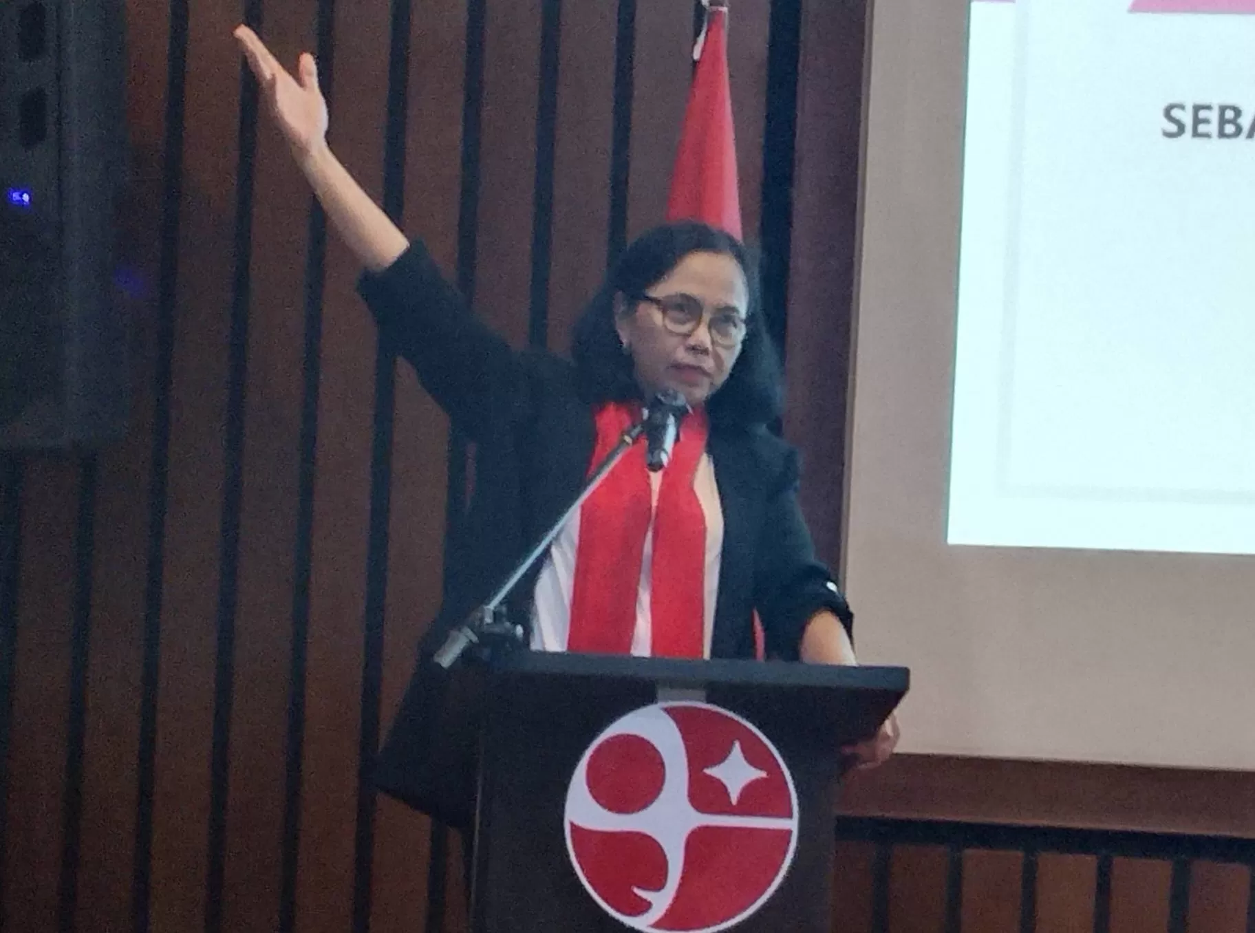 Wakil Ketua Komisi X DPR RI, MY Esti Wijayati, SPd SH (Foto Primaswolo S) 