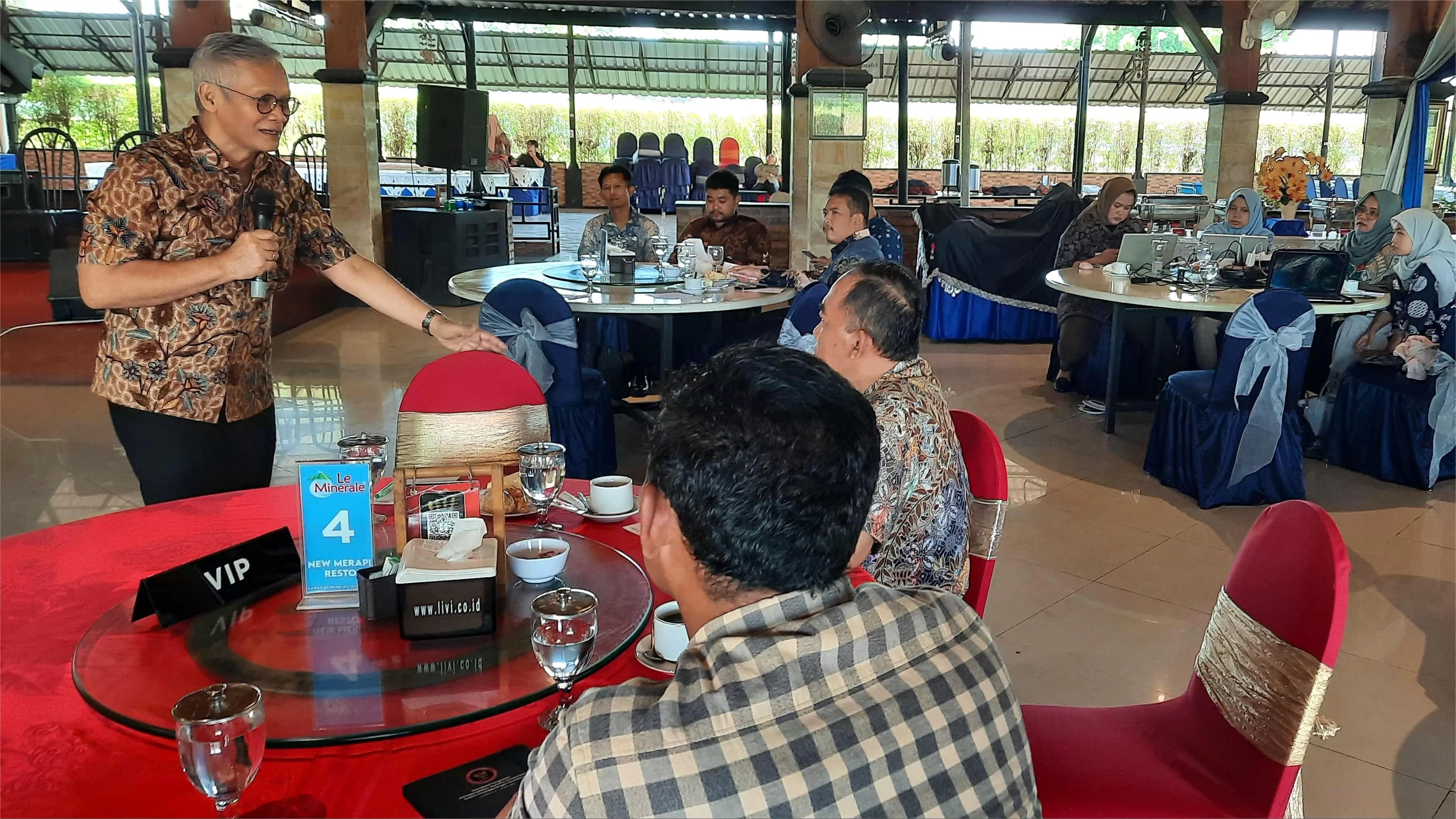 Aria Bima berbicara di acara Penguatan Kelembagaan Bawaslu Klaten. (Sit)