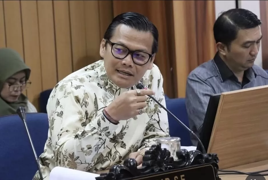  Putu Dodi (istimrewa) (Istimewa )