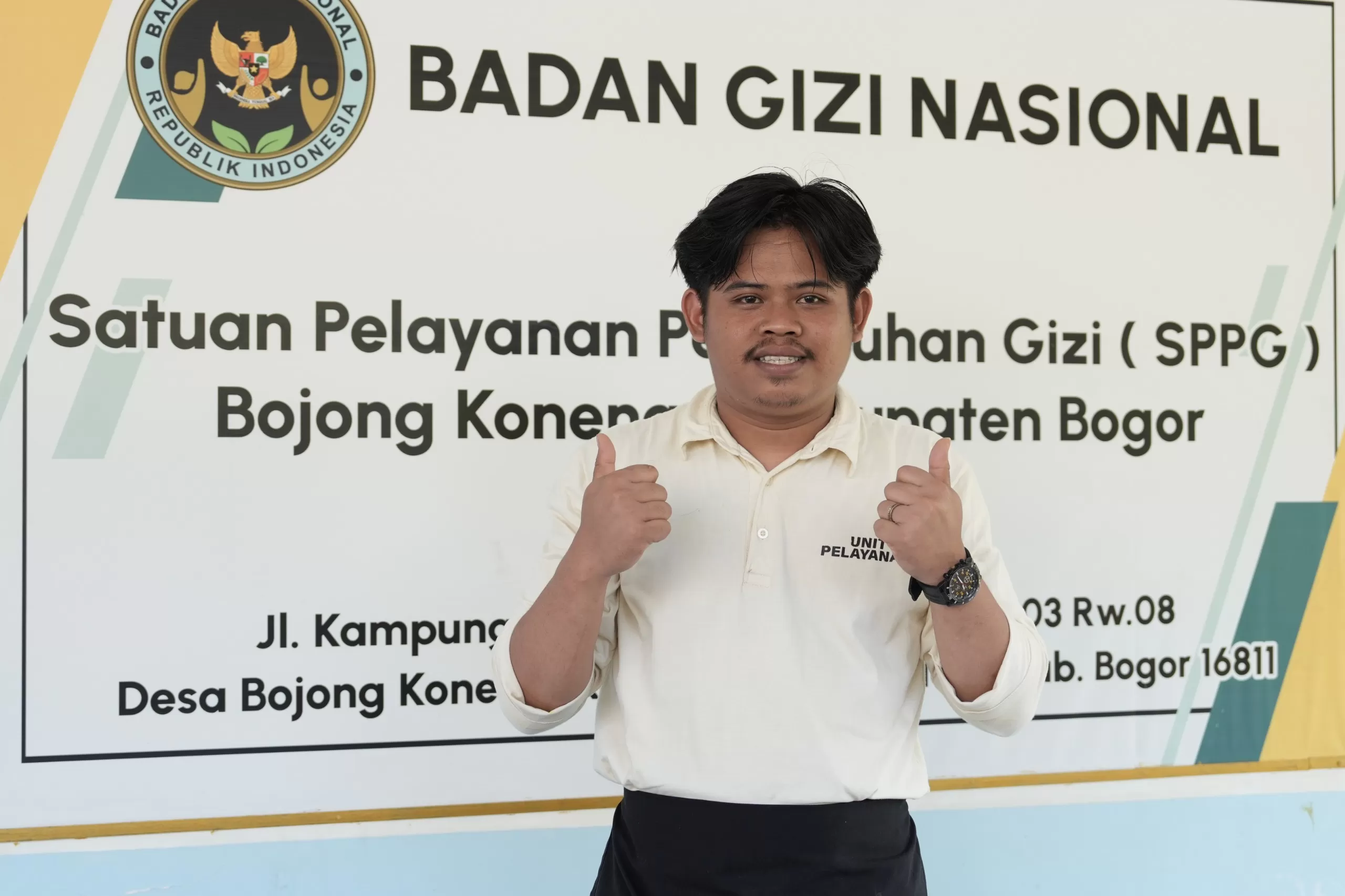 Junaedi, koki SPPG Bojong Koneng (Foto Badan Komunikasi Pemerintah) 